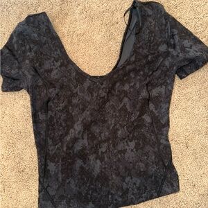 Lululemon top